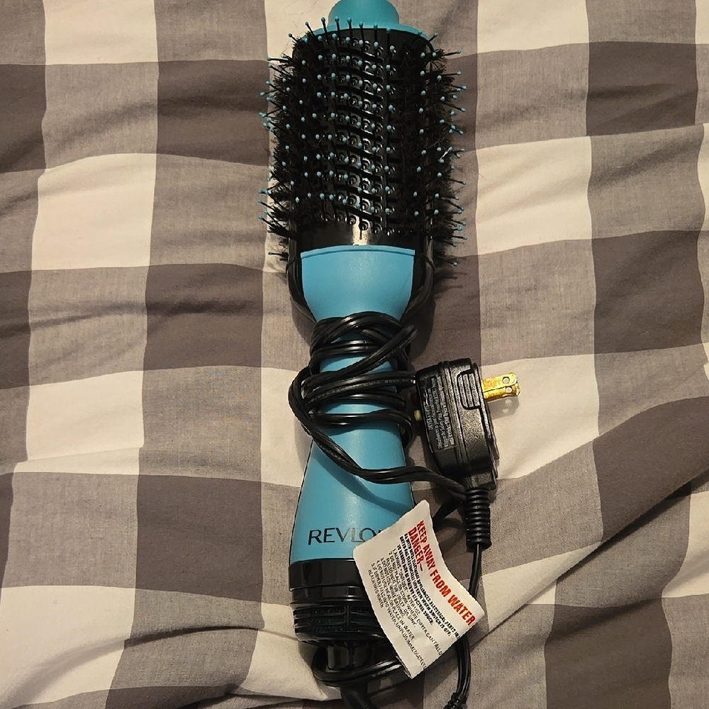 Revlon Turquoise Hair Dryer Brush